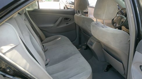 Used 2010 Toyota Camry LE image 23