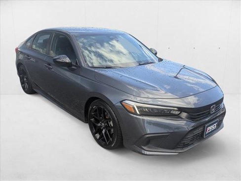 Used 2024 Honda Civic Sport image 3