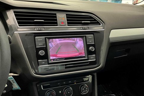 Used 2018 Volkswagen Tiguan S image 27