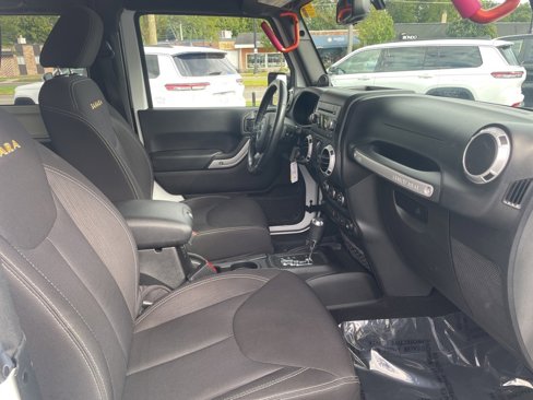 Used 2014 Jeep Wrangler Sahara w/ Connectivity Group image 15