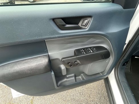 Used 2022 Ford Maverick XL image 16