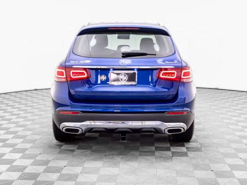 Certified 2020 Mercedes-Benz GLC 300 4MATIC image 4