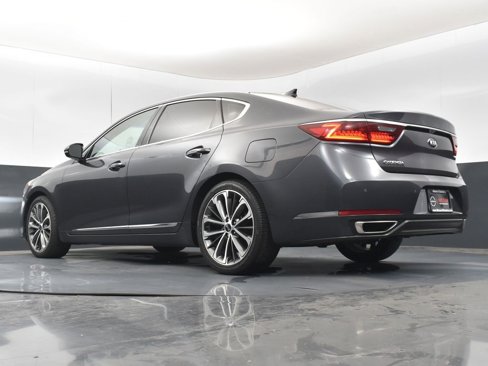 Used 2018 Kia Cadenza Technology image 40