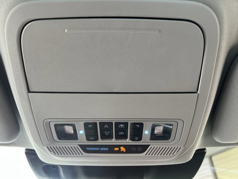 Used 2022 Ford Explorer XLT w/ Equipment Group 202A image 43