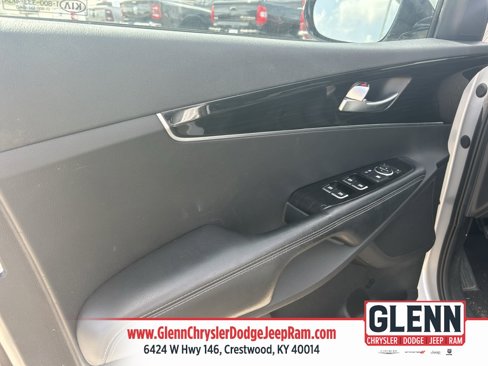 Used 2019 Kia Sorento LX image 14