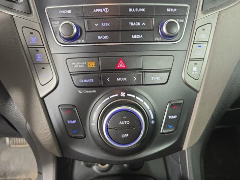 Used 2017 Hyundai Santa Fe Limited image 16