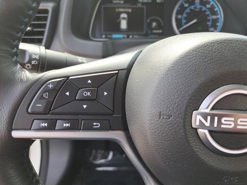 Used 2023 Nissan Leaf SV Plus image 18