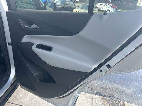 Used 2020 Chevrolet Equinox LS w/ LS Convenience Package image 30