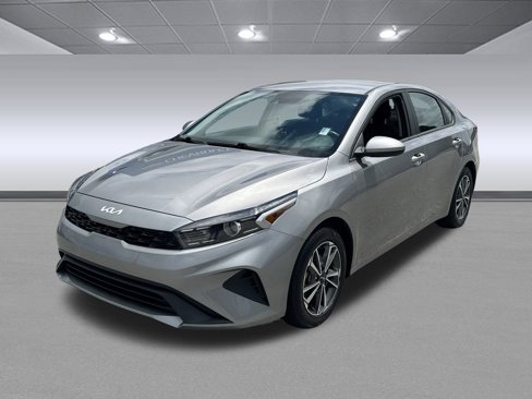 Used 2023 Kia Forte LXS image 5