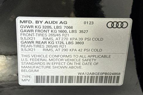 Used 2023 Audi e-tron Premium Plus w/ Premium Plus Package image 31