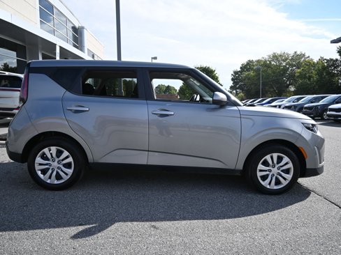 Used 2023 Kia Soul LX image 4