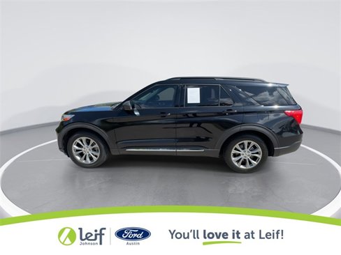 Used 2020 Ford Explorer XLT w/ Equipment Group 202A image 6