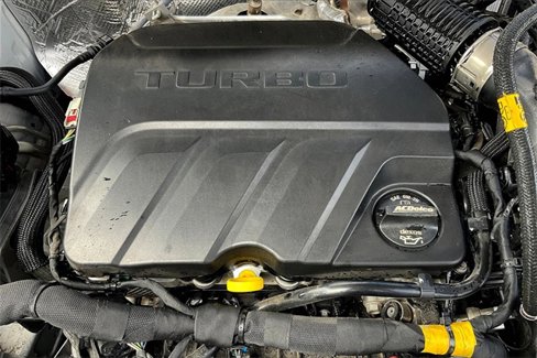 Used 2025 Chevrolet Trax LS image 31