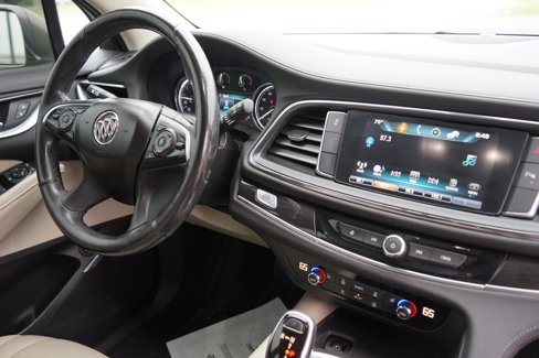 Used 2018 Buick Enclave Essence image 29