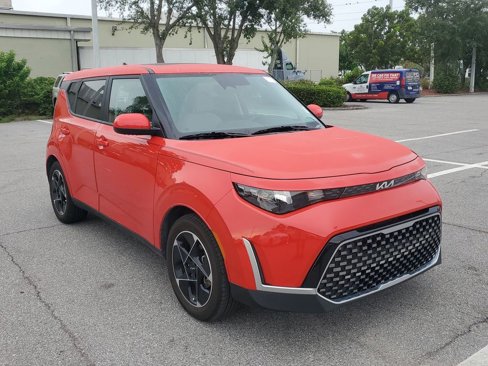 Used 2023 Kia Soul EX image 9