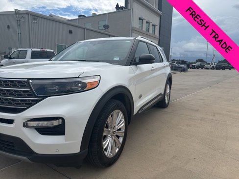 Used 2022 Ford Explorer King Ranch image 3