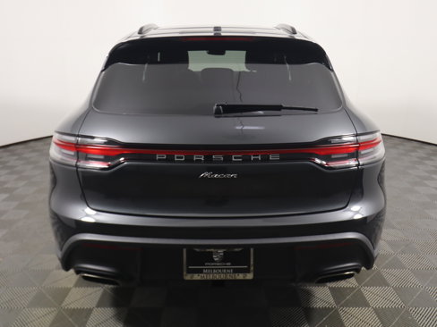 New 2026 Porsche Macan image 6