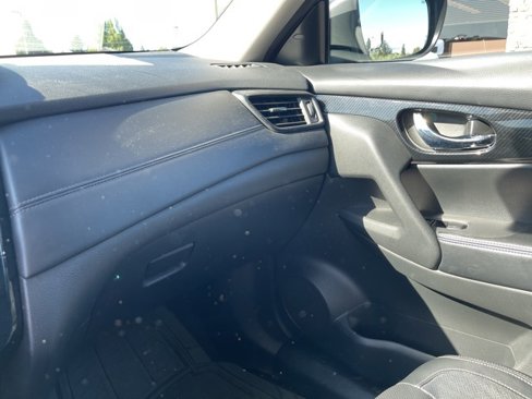 Used 2019 Nissan Rogue SL image 6