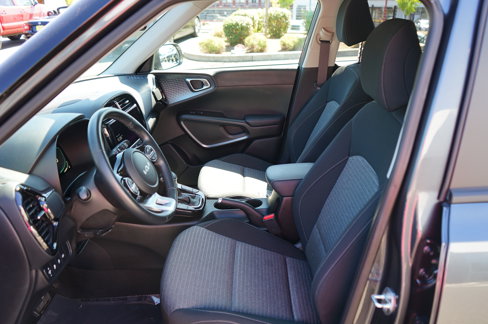 Used 2023 Kia Soul EX image 16