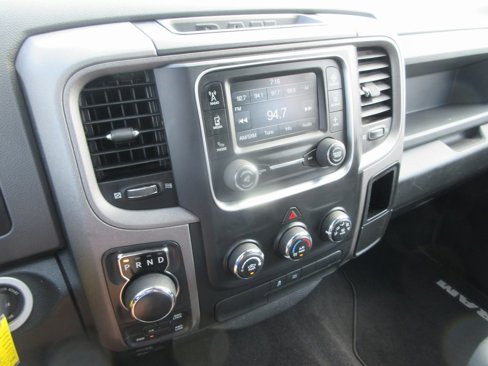Used 2015 RAM 1500 Express image 20