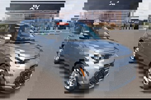 New 2025 Kia Soul LX w/ LX Technology Package image 1