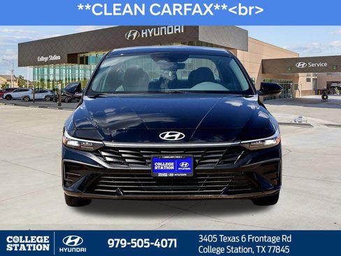 Used 2024 Hyundai Elantra SE image 4