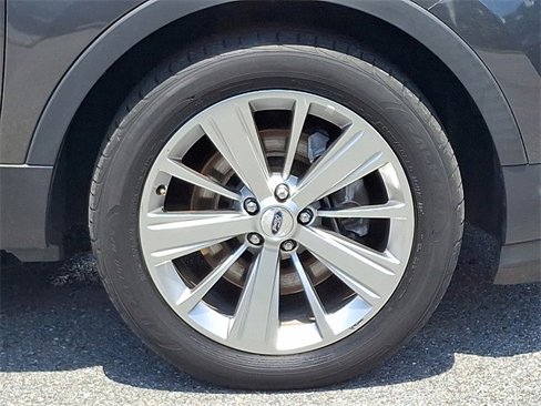 Used 2019 Ford Explorer Limited w/ Class III Trailer Tow Package image 8