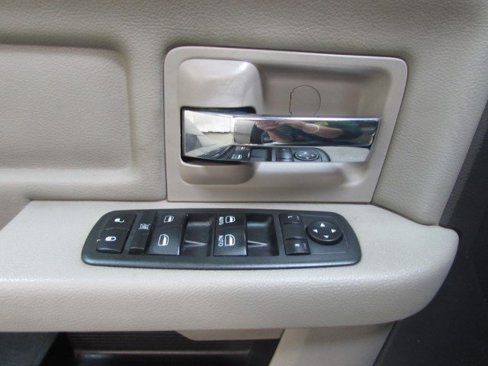 Used 2012 RAM 1500 Big Horn w/ Luxury Group image 17