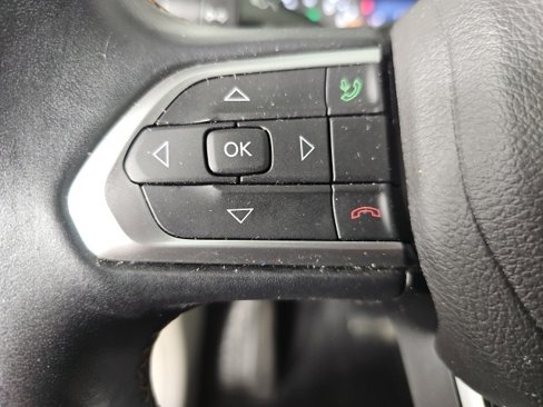 Certified 2022 Jeep Compass Limited image 17