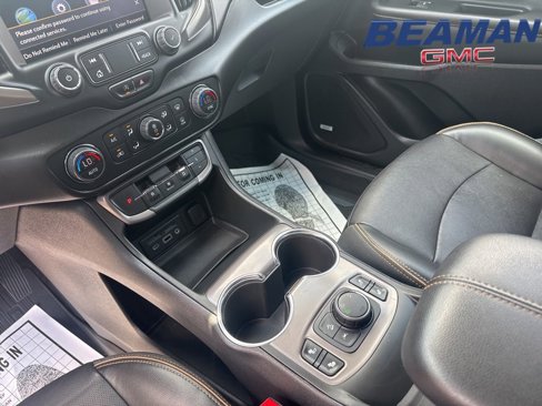 Used 2022 GMC Terrain AT4 w/ Infotainment Package II image 19