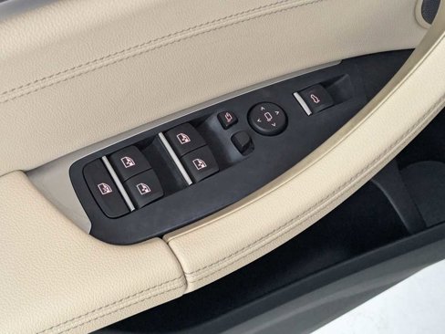 Used 2019 BMW X3 xDrive30i w/ Premium Package image 16