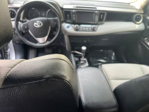 Used 2017 Toyota RAV4 Limited image 10