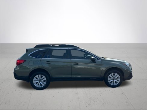 Used 2018 Subaru Outback 2.5i image 6