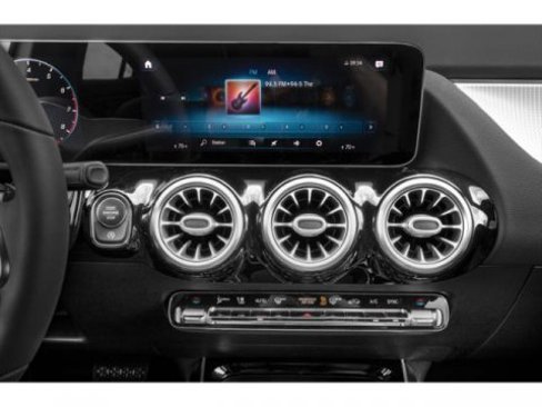 Certified 2022 Mercedes-Benz GLA 250 4MATIC image 13
