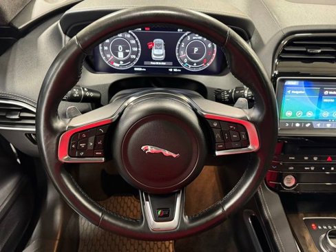 Used 2019 Jaguar F-PACE S image 14