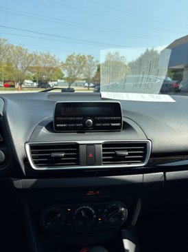 Used 2014 MAZDA MAZDA3 i Sport image 18