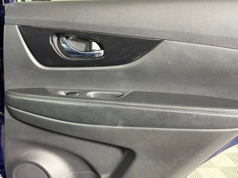 Used 2020 Nissan Rogue SL image 31