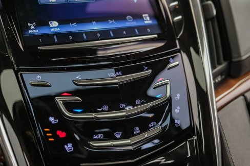 Used 2017 Cadillac Escalade ESV Luxury image 28