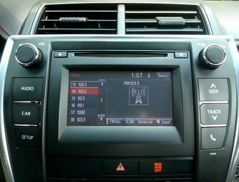 Used 2015 Toyota Camry XLE image 25