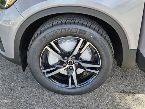 New 2026 Volvo XC40 B5 Core image 35