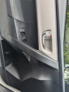 Used 2019 Toyota Corolla L image 28