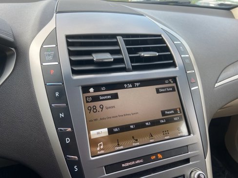 Used 2018 Lincoln MKZ Select w/ Select Plus Package image 13