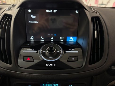Used 2019 Ford Escape Titanium image 32