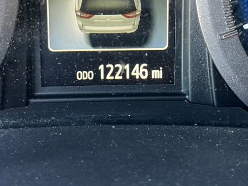 Used 2019 Toyota Sienna XLE image 32
