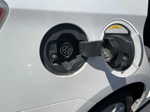 Used 2012 Toyota Prius Plug-In Hybrid image 20