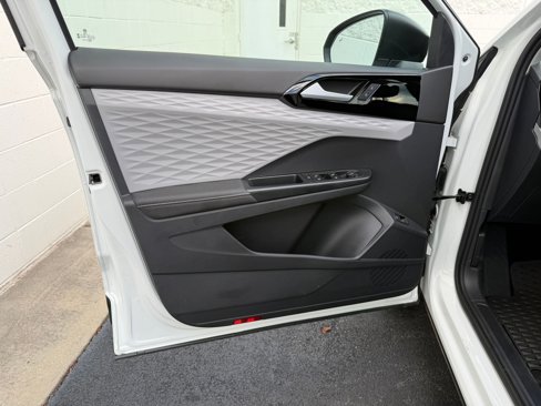 Used 2024 Volkswagen Taos S image 21