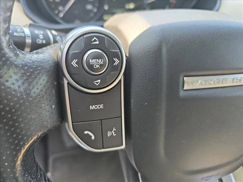 Used 2016 Land Rover Range Rover Sport HSE image 17