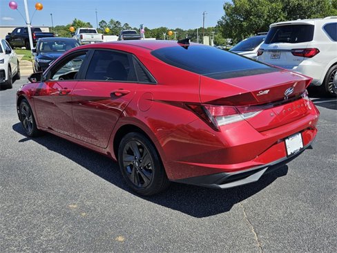 Used 2021 Hyundai Elantra SEL w/ Convenience Package image 23