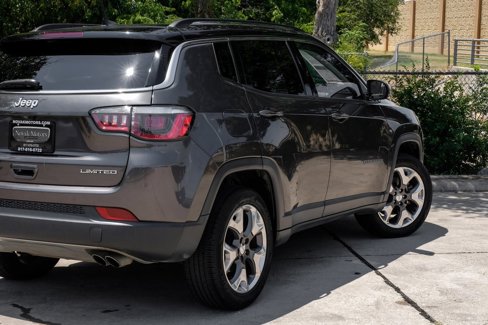 Used 2018 Jeep Compass Limited w/ Navigation Group image 16