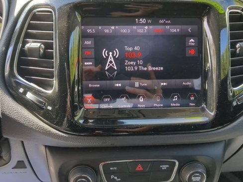 Used 2017 Jeep Compass Limited w/ Navigation Group image 16